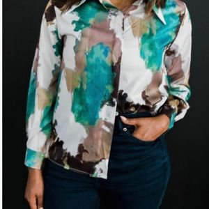 Water-Color Print Top.                            (NWT)